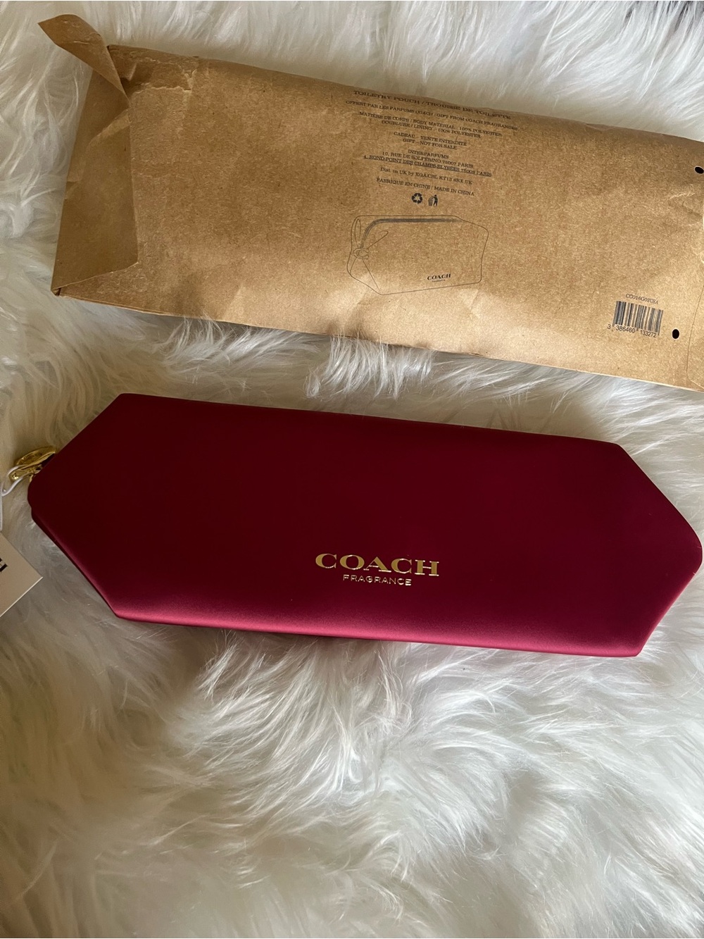 COACH
FRAGRANCE
TOILETRY POUCH